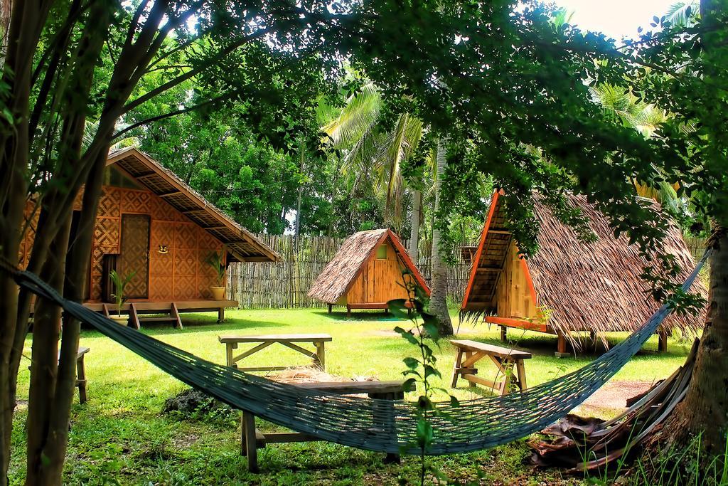 Archery-Asia Nipa Huts Moalboal Exteriör bild