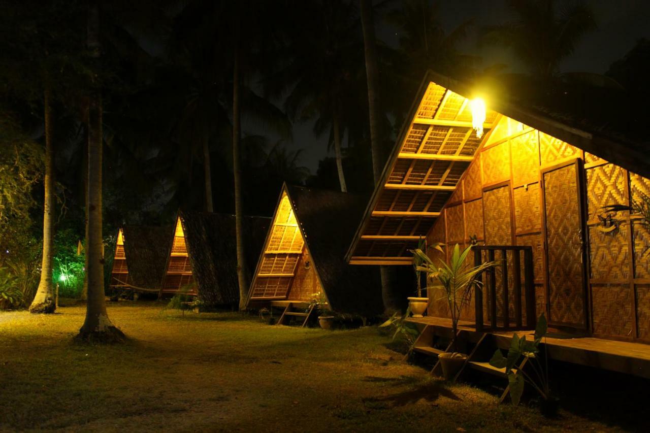 Archery-Asia Nipa Huts Moalboal Exteriör bild